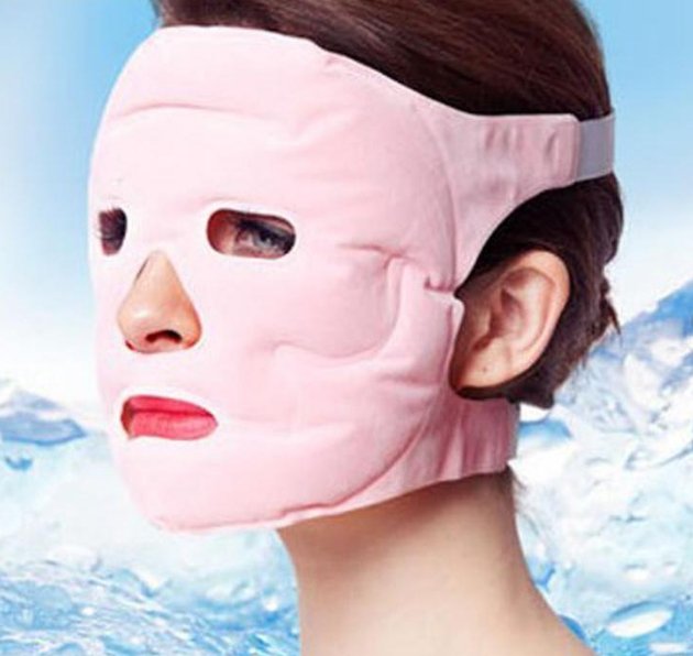 Beauty moisturizing whitening face mask ion light wave - Muhaab