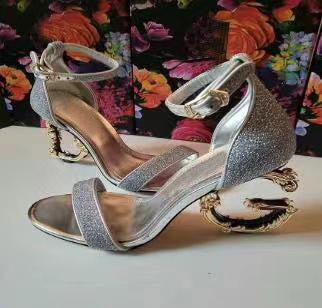 Gold high heels - Muhaab