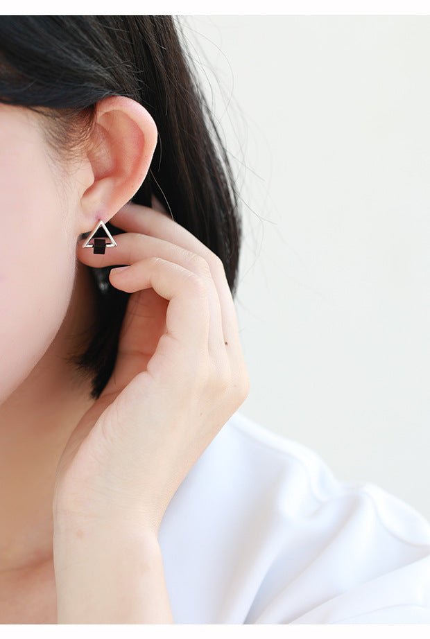 S925 Geometric Triangle Black Earring - Muhaab