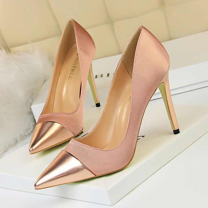 Stitched pointed high heels - Muhaab