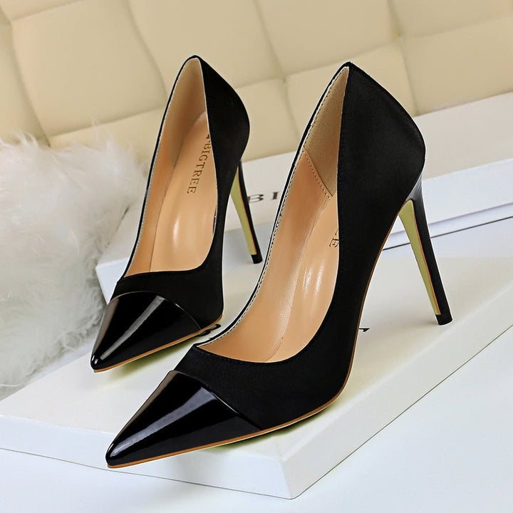 Stitched pointed high heels - Muhaab